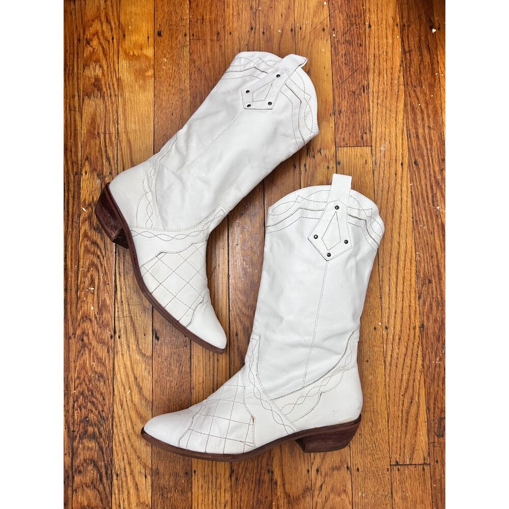 Wild Pair white cowgirl Boots